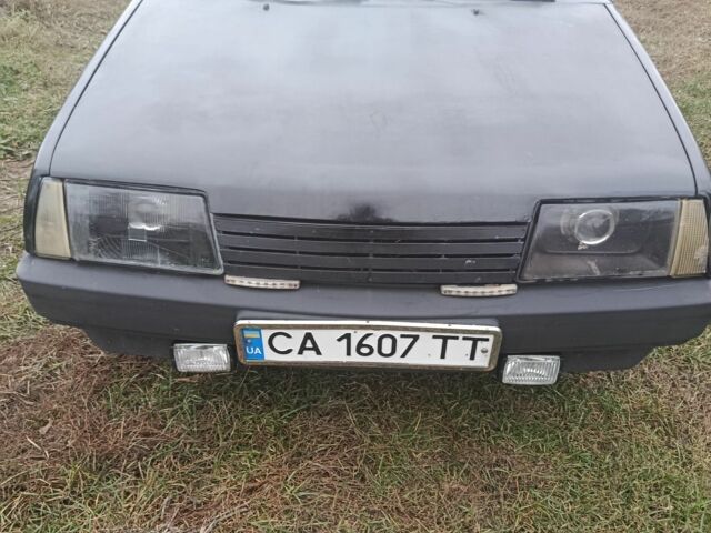 Черный ВАЗ 21099, объемом двигателя 1.5 л и пробегом 275 тыс. км за 1072 $, фото 1 на Automoto.ua