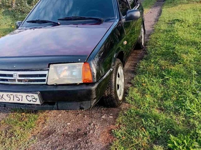 Черный ВАЗ 21099, объемом двигателя 1.5 л и пробегом 189 тыс. км за 1100 $, фото 1 на Automoto.ua
