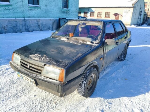 Черный ВАЗ 21099, объемом двигателя 1.6 л и пробегом 270 тыс. км за 700 $, фото 1 на Automoto.ua