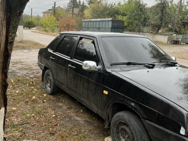 Черный ВАЗ 21099, объемом двигателя 1.6 л и пробегом 250 тыс. км за 655 $, фото 1 на Automoto.ua