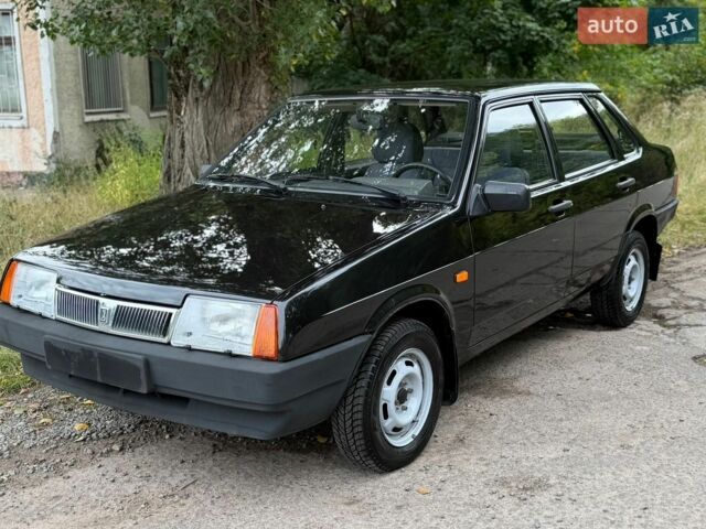 Чорний ВАЗ 21099, об'ємом двигуна 1.6 л та пробігом 71 тис. км за 2999 $, фото 1 на Automoto.ua
