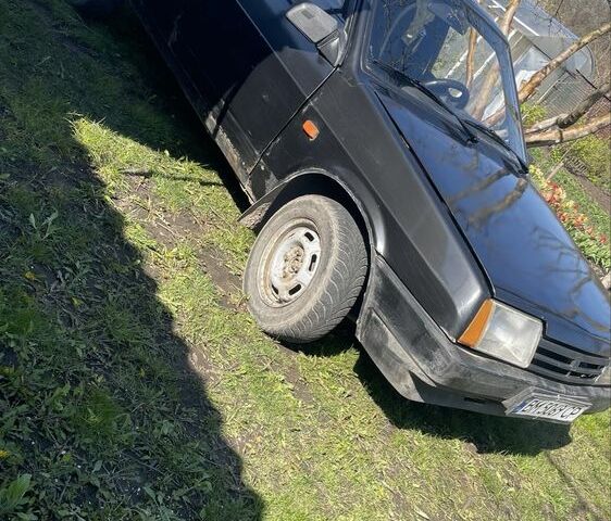 Чорний ВАЗ 21099, об'ємом двигуна 1.6 л та пробігом 160 тис. км за 1700 $, фото 1 на Automoto.ua