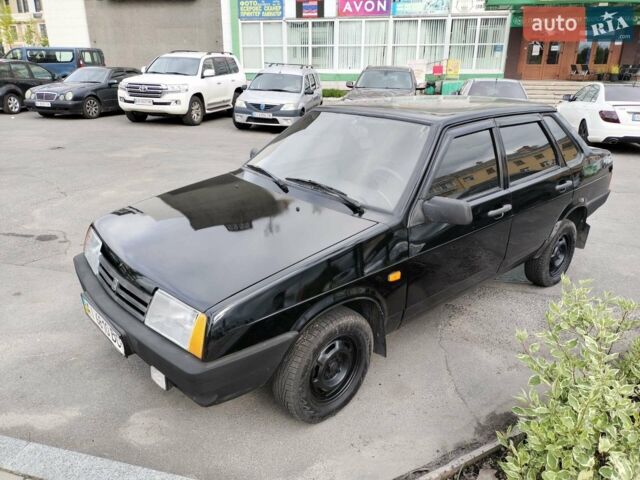 Черный ВАЗ 21099, объемом двигателя 1.6 л и пробегом 170 тыс. км за 3502 $, фото 1 на Automoto.ua
