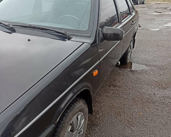 Черный ВАЗ 21099, объемом двигателя 0 л и пробегом 107 тыс. км за 2250 $, фото 1 на Automoto.ua