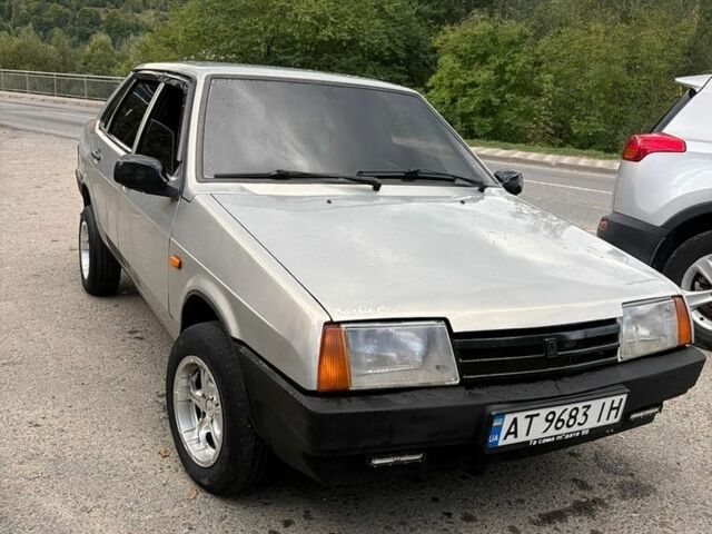 Черный ВАЗ 21099, объемом двигателя 1.6 л и пробегом 182 тыс. км за 1750 $, фото 1 на Automoto.ua