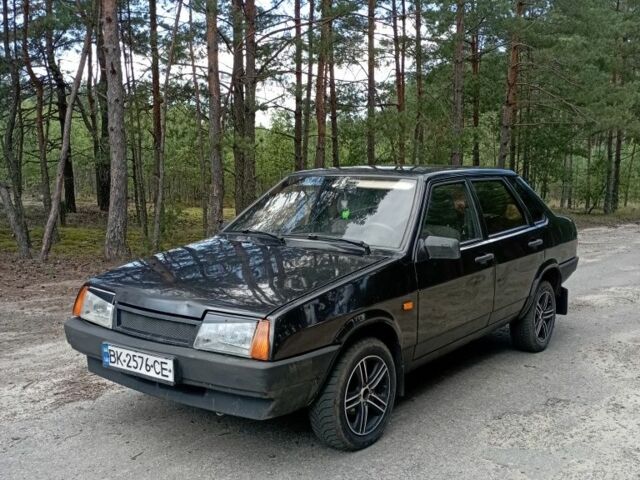 Черный ВАЗ 21099, объемом двигателя 1.5 л и пробегом 150 тыс. км за 1500 $, фото 1 на Automoto.ua