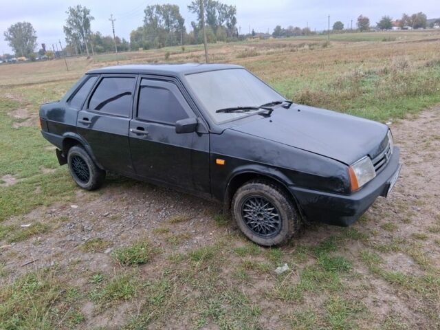 Черный ВАЗ 21099, объемом двигателя 1 л и пробегом 200 тыс. км за 1000 $, фото 1 на Automoto.ua