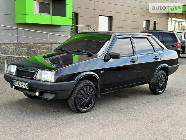 Черный ВАЗ 21099, объемом двигателя 1.6 л и пробегом 170 тыс. км за 3499 $, фото 1 на Automoto.ua