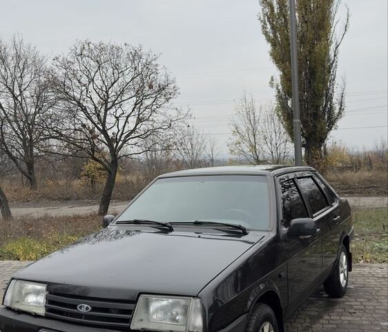 Черный ВАЗ 21099, объемом двигателя 1.6 л и пробегом 150 тыс. км за 2400 $, фото 1 на Automoto.ua