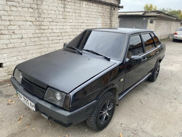 Черный ВАЗ 21099, объемом двигателя 1.6 л и пробегом 232 тыс. км за 1102 $, фото 1 на Automoto.ua