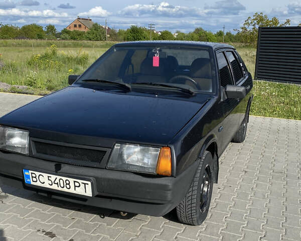 Черный ВАЗ 21099, объемом двигателя 1.6 л и пробегом 141 тыс. км за 1500 $, фото 1 на Automoto.ua
