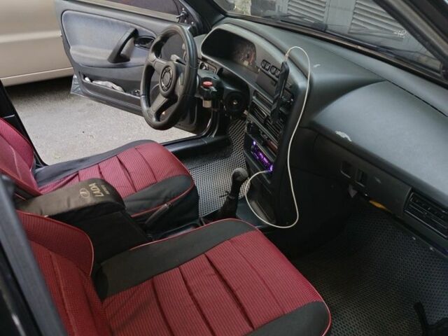 Чорний ВАЗ 21099, об'ємом двигуна 1.6 л та пробігом 120 тис. км за 2700 $, фото 1 на Automoto.ua