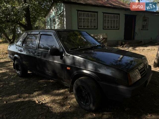 Чорний ВАЗ 21099, об'ємом двигуна 1.6 л та пробігом 876 тис. км за 1000 $, фото 1 на Automoto.ua