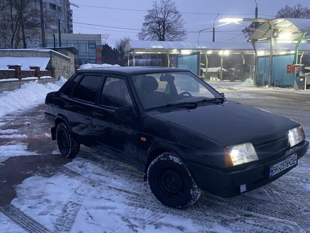 Чорний ВАЗ 21099, об'ємом двигуна 1.5 л та пробігом 159 тис. км за 1700 $, фото 1 на Automoto.ua