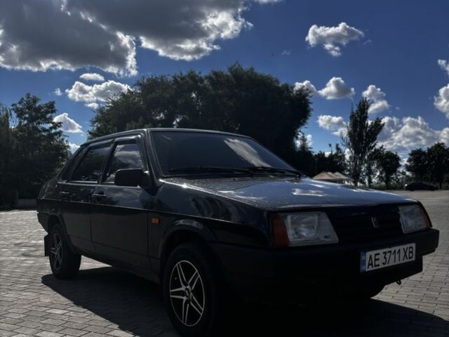 Чорний ВАЗ 21099, об'ємом двигуна 1.6 л та пробігом 118 тис. км за 3039 $, фото 1 на Automoto.ua