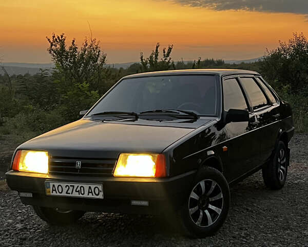 Черный ВАЗ 21099, объемом двигателя 1.6 л и пробегом 200 тыс. км за 1700 $, фото 1 на Automoto.ua