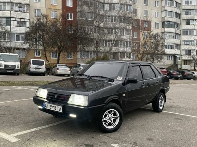 Чорний ВАЗ 21099, об'ємом двигуна 1.6 л та пробігом 290 тис. км за 1999 $, фото 1 на Automoto.ua