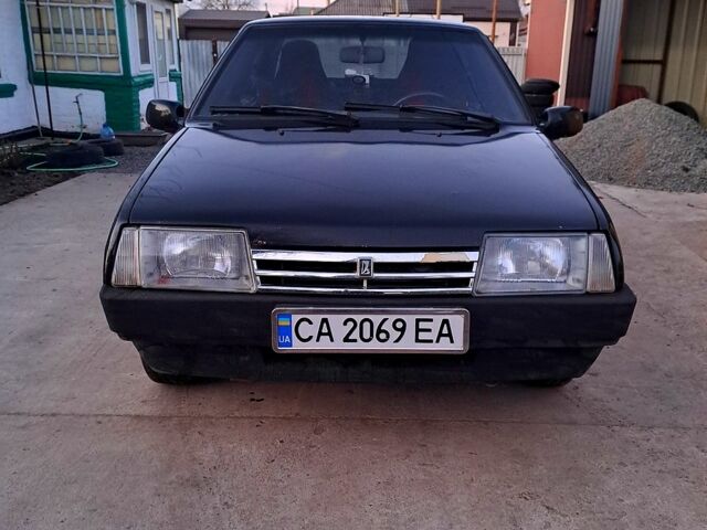 Чорний ВАЗ 21099, об'ємом двигуна 1.6 л та пробігом 0 тис. км за 2000 $, фото 1 на Automoto.ua