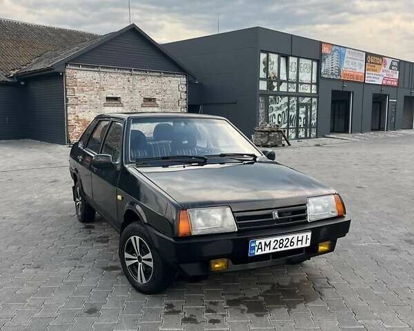 Черный ВАЗ 21099, объемом двигателя 1.6 л и пробегом 286 тыс. км за 2200 $, фото 1 на Automoto.ua