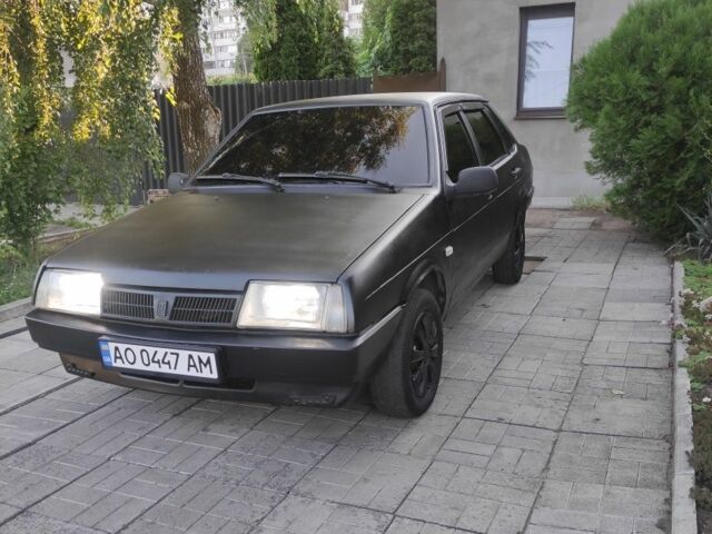 Черный ВАЗ 21099, объемом двигателя 1.6 л и пробегом 136 тыс. км за 1350 $, фото 1 на Automoto.ua