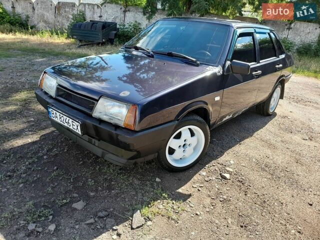 Фиолетовый ВАЗ 21099, объемом двигателя 1.5 л и пробегом 160 тыс. км за 1600 $, фото 1 на Automoto.ua
