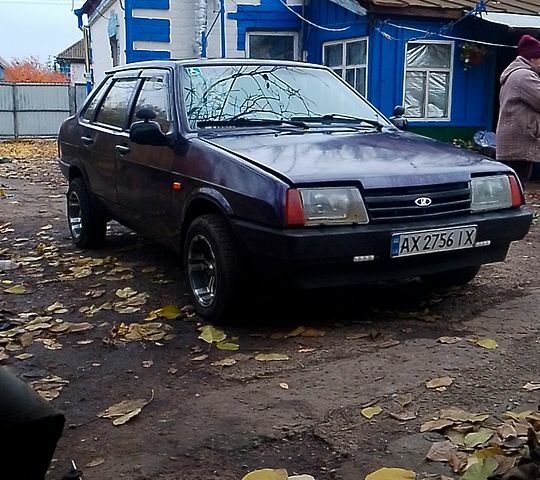 Фиолетовый ВАЗ 21099, объемом двигателя 1.5 л и пробегом 222 тыс. км за 1100 $, фото 1 на Automoto.ua
