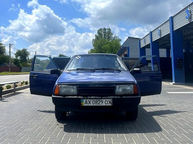 Фиолетовый ВАЗ 21099, объемом двигателя 1.5 л и пробегом 250 тыс. км за 1100 $, фото 1 на Automoto.ua