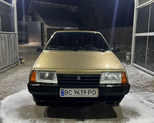 Коричневый ВАЗ 21099, объемом двигателя 1.5 л и пробегом 248 тыс. км за 2000 $, фото 1 на Automoto.ua