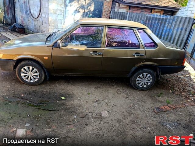 Коричневый ВАЗ 21099, объемом двигателя 1.5 л и пробегом 270 тыс. км за 1350 $, фото 1 на Automoto.ua