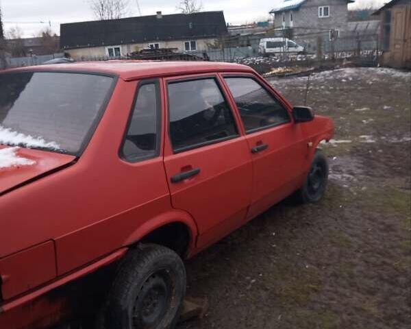 Красный ВАЗ 21099, объемом двигателя 1.5 л и пробегом 100 тыс. км за 500 $, фото 1 на Automoto.ua