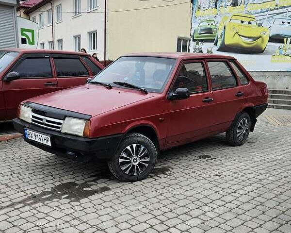 Красный ВАЗ 21099, объемом двигателя 1.1 л и пробегом 250 тыс. км за 1299 $, фото 1 на Automoto.ua
