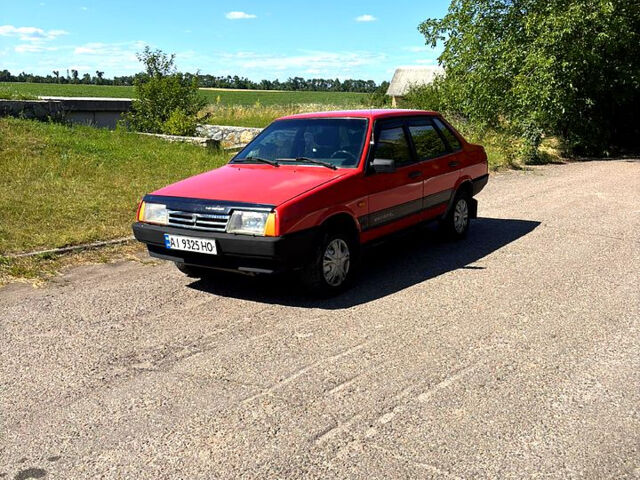 Червоний ВАЗ 21099, об'ємом двигуна 1.5 л та пробігом 120 тис. км за 890 $, фото 1 на Automoto.ua