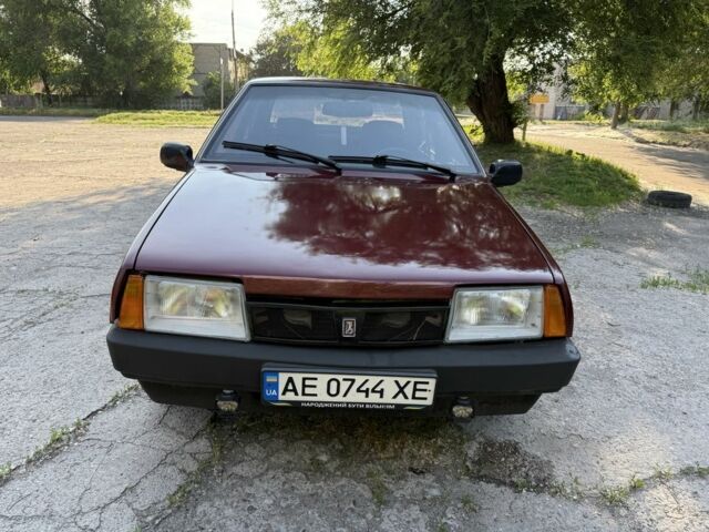 Красный ВАЗ 21099, объемом двигателя 1.5 л и пробегом 350 тыс. км за 1199 $, фото 1 на Automoto.ua