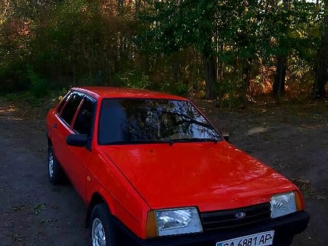 Красный ВАЗ 21099, объемом двигателя 1.5 л и пробегом 0 тыс. км за 950 $, фото 1 на Automoto.ua