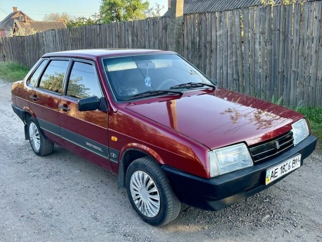 Красный ВАЗ 21099, объемом двигателя 0 л и пробегом 300 тыс. км за 914 $, фото 1 на Automoto.ua