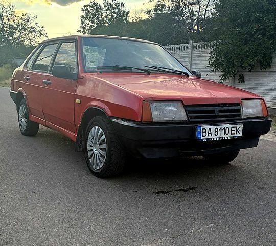 Червоний ВАЗ 21099, об'ємом двигуна 1.5 л та пробігом 300 тис. км за 650 $, фото 1 на Automoto.ua