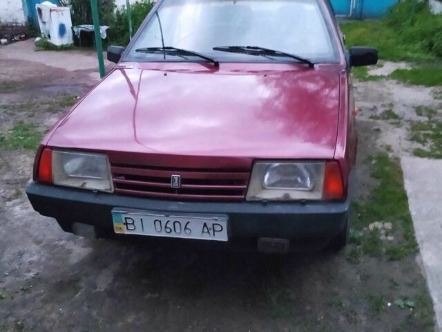 Красный ВАЗ 21099, объемом двигателя 1.5 л и пробегом 300 тыс. км за 705 $, фото 1 на Automoto.ua