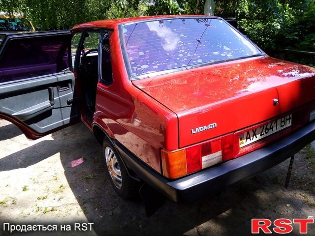 Красный ВАЗ 21099, объемом двигателя 1.5 л и пробегом 140 тыс. км за 2000 $, фото 1 на Automoto.ua