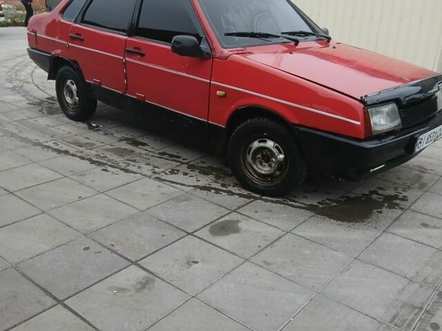 Красный ВАЗ 21099, объемом двигателя 1.5 л и пробегом 250 тыс. км за 650 $, фото 1 на Automoto.ua
