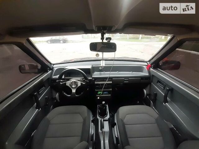 Червоний ВАЗ 21099, об'ємом двигуна 1.5 л та пробігом 95 тис. км за 1999 $, фото 1 на Automoto.ua