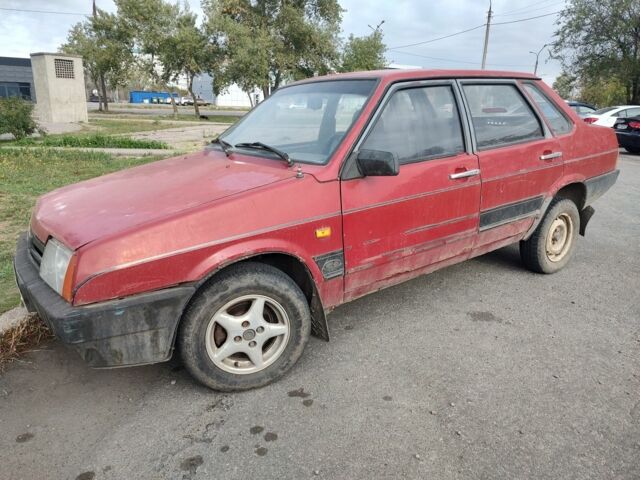 Красный ВАЗ 21099, объемом двигателя 0 л и пробегом 100 тыс. км за 700 $, фото 1 на Automoto.ua