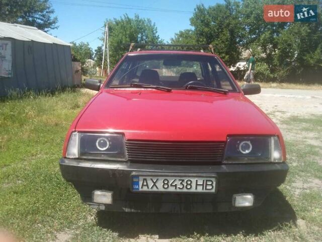 Красный ВАЗ 21099, объемом двигателя 1.5 л и пробегом 33 тыс. км за 1900 $, фото 1 на Automoto.ua