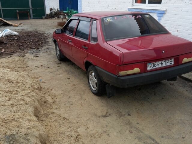 Красный ВАЗ 21099, объемом двигателя 0 л и пробегом 1000 тыс. км за 898 $, фото 1 на Automoto.ua