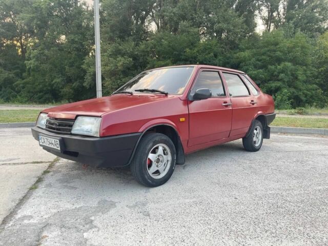 Красный ВАЗ 21099, объемом двигателя 1.5 л и пробегом 450 тыс. км за 1800 $, фото 1 на Automoto.ua