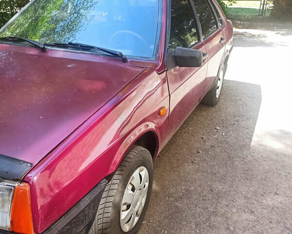 Красный ВАЗ 21099, объемом двигателя 1.5 л и пробегом 312 тыс. км за 1100 $, фото 1 на Automoto.ua