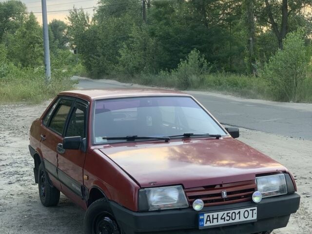 Красный ВАЗ 21099, объемом двигателя 1.5 л и пробегом 260 тыс. км за 850 $, фото 1 на Automoto.ua