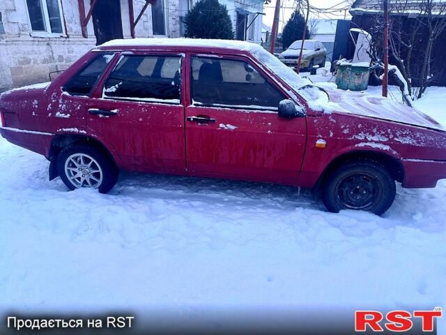 Красный ВАЗ 21099, объемом двигателя 1.5 л и пробегом 230 тыс. км за 1400 $, фото 1 на Automoto.ua