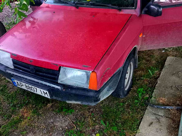 Красный ВАЗ 21099, объемом двигателя 1.5 л и пробегом 0 тыс. км за 1000 $, фото 1 на Automoto.ua