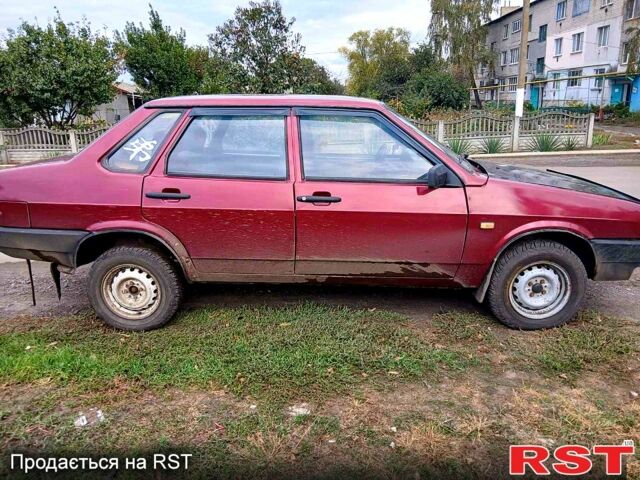 Красный ВАЗ 21099, объемом двигателя 1.5 л и пробегом 180 тыс. км за 1300 $, фото 1 на Automoto.ua