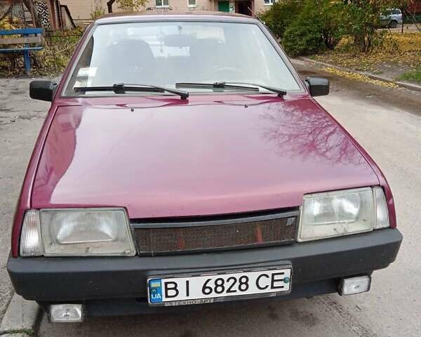 Красный ВАЗ 21099, объемом двигателя 1.5 л и пробегом 185 тыс. км за 1800 $, фото 1 на Automoto.ua